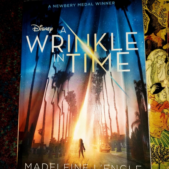 A Wrinkle in Time 3 pc fair condition bundle - Picture 8 of 8